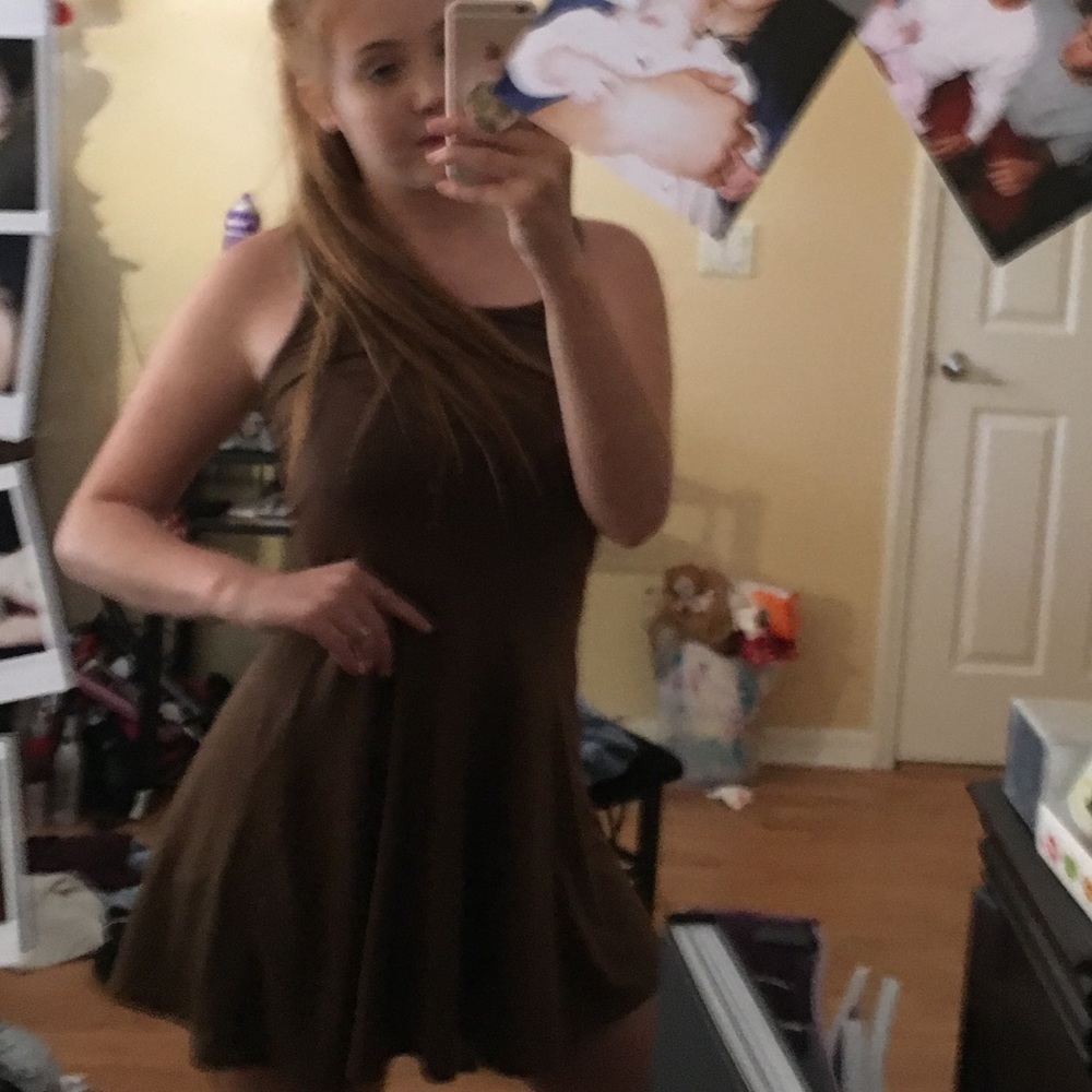 brown dress
